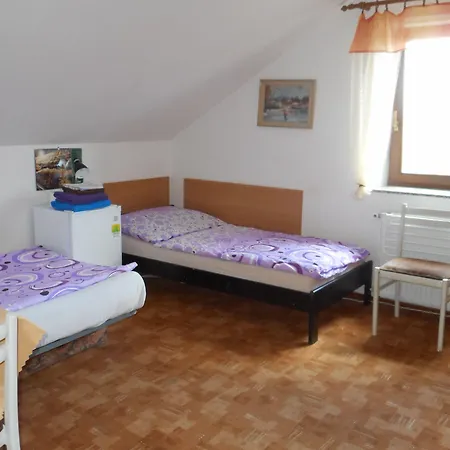 U Lesa Gæstehus 3*